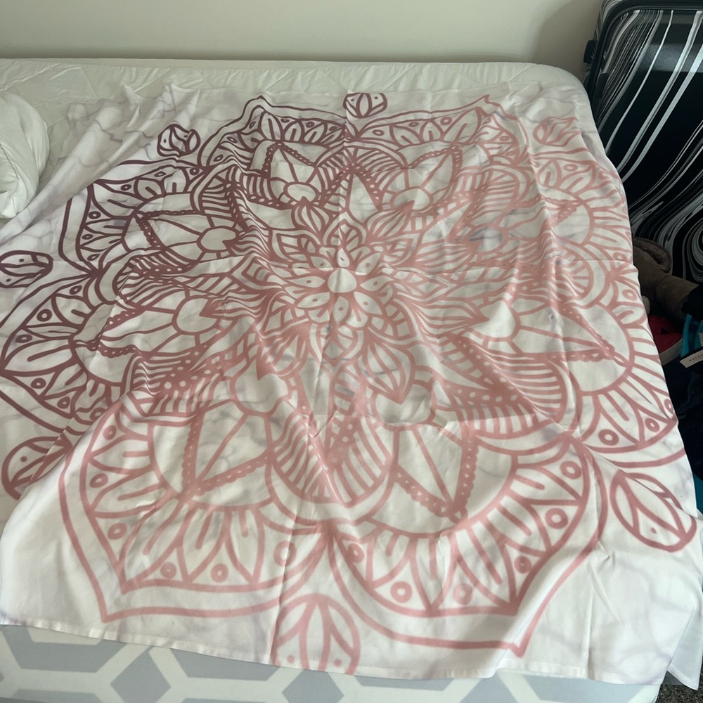 Pink floral marble tapestry
